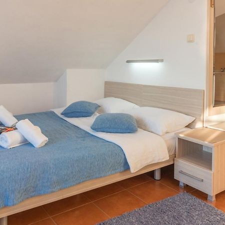 R Club Apartments Old Town Budva Buitenkant foto