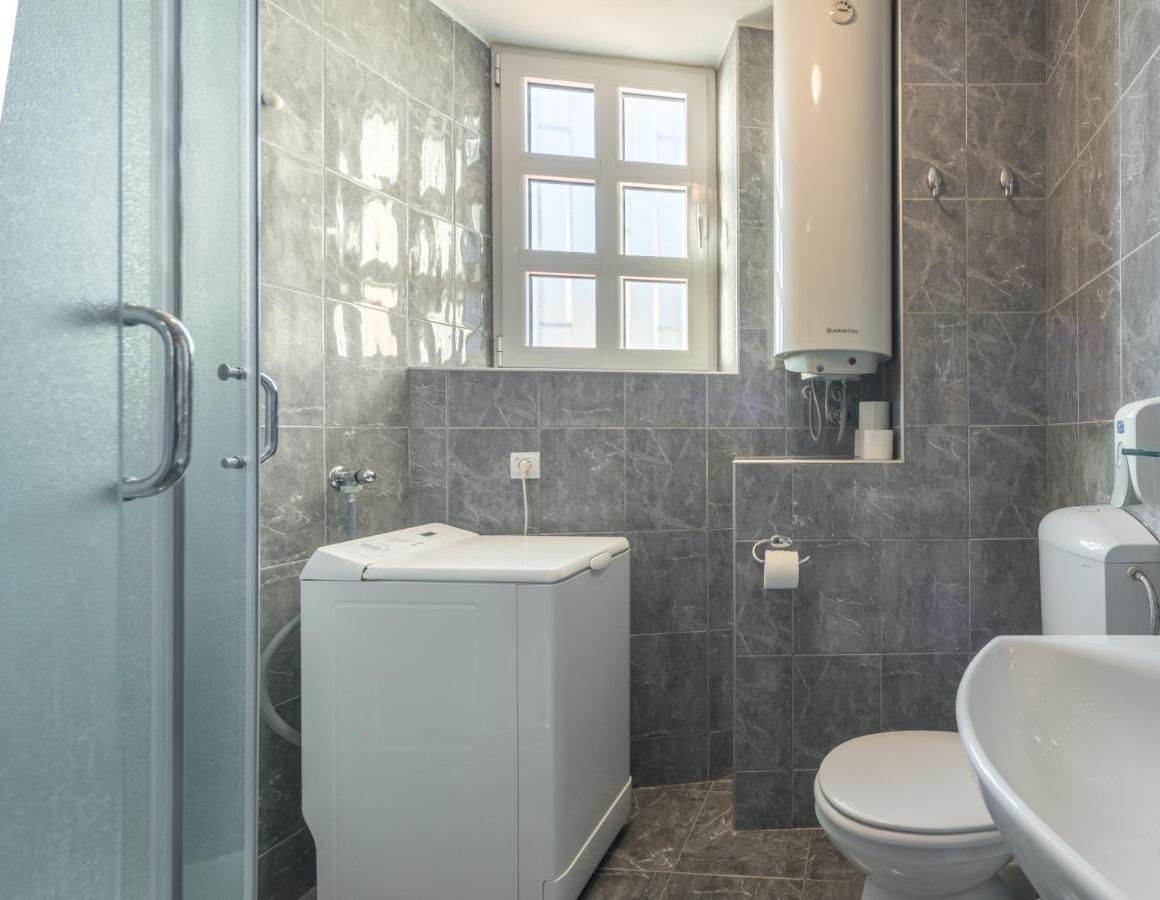R Club Apartments Old Town Budva Buitenkant foto